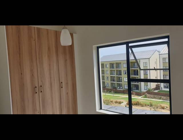 2 BEDROOM PROPERTY TO RENT IN GREENBAY ECO ESTATE